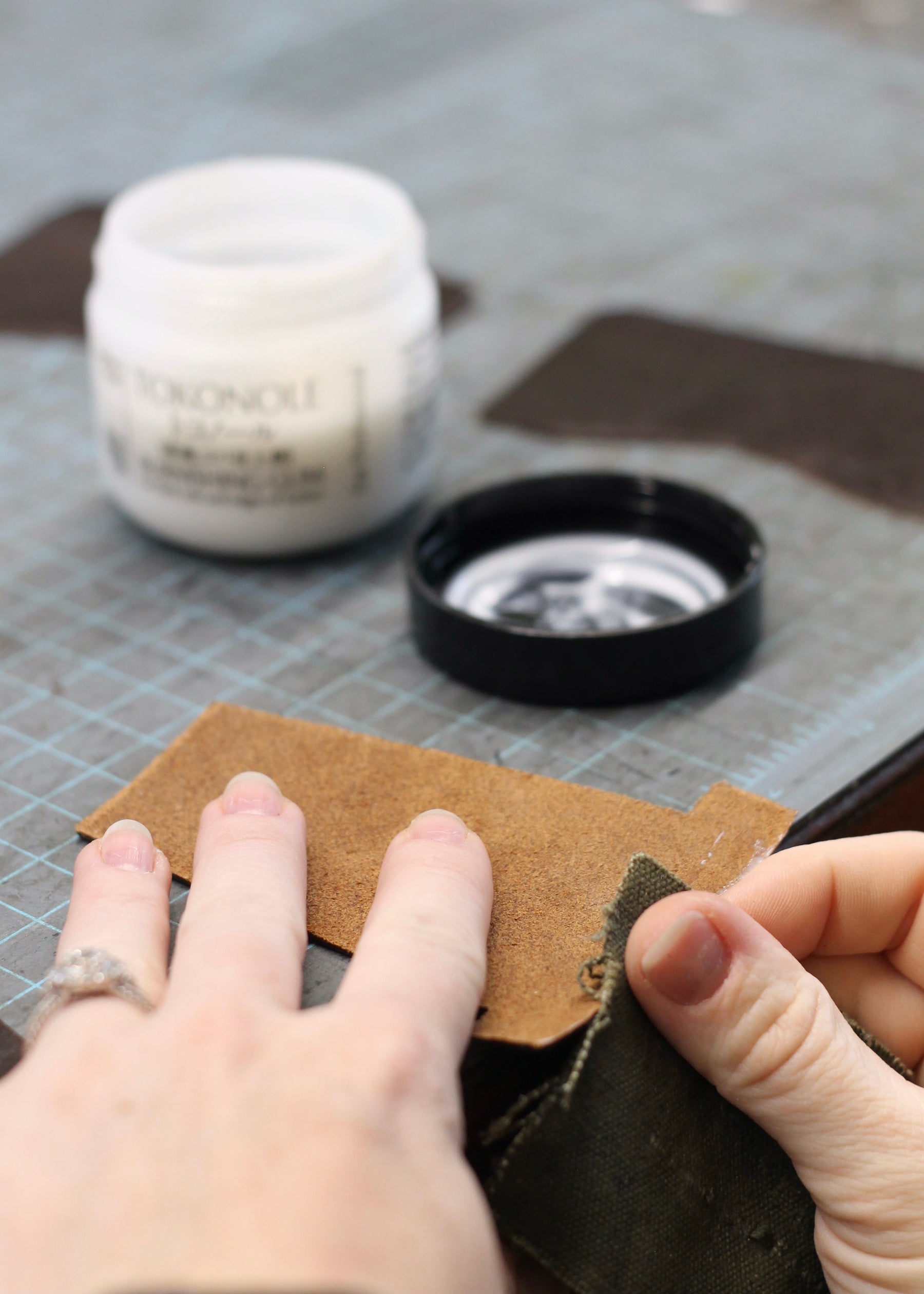 How To Hand Burnish Leather Edges In One Minute Tandy Leather Inc how-to-hand-burnish-leather-edges-in-one-minute-tandy-leather-inc