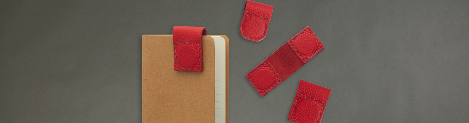 Gift Idea: Magnetic Bookmark with Poema Leatherwork