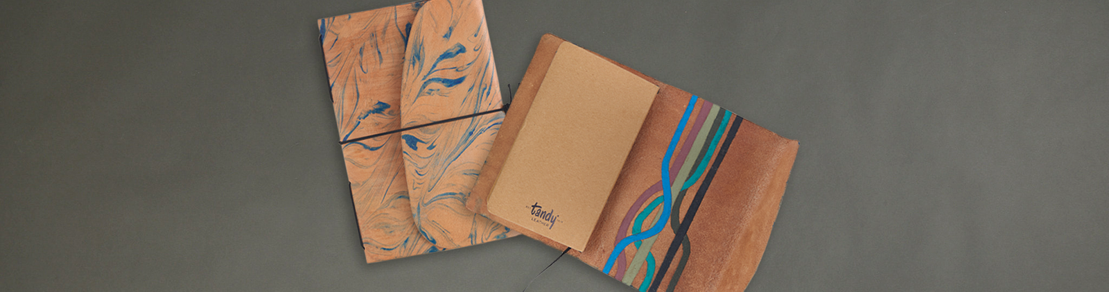 Gift Idea: Travel Notebook with Sharky's Leather