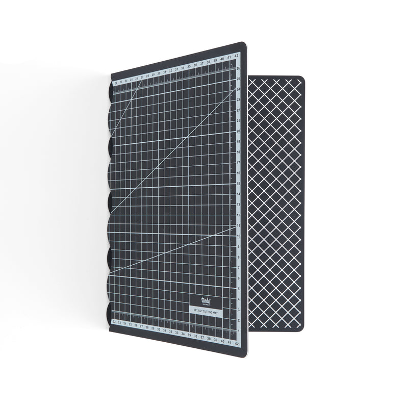 Tapis de découpe pliant quadrillé