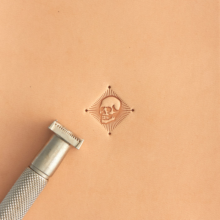 Craftool® Rays Skull Stamp