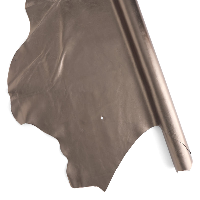 Diseño lateral en plata