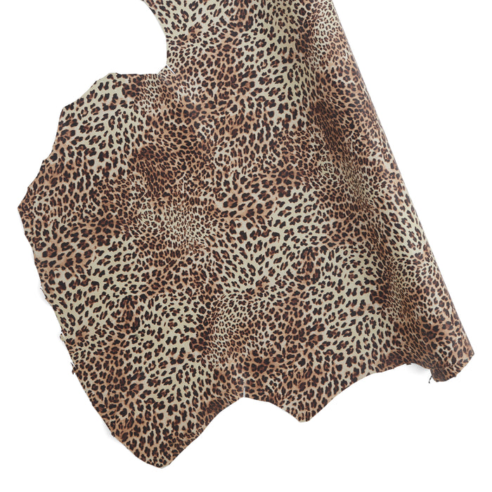 Piel de cordero con estampado de leopardo