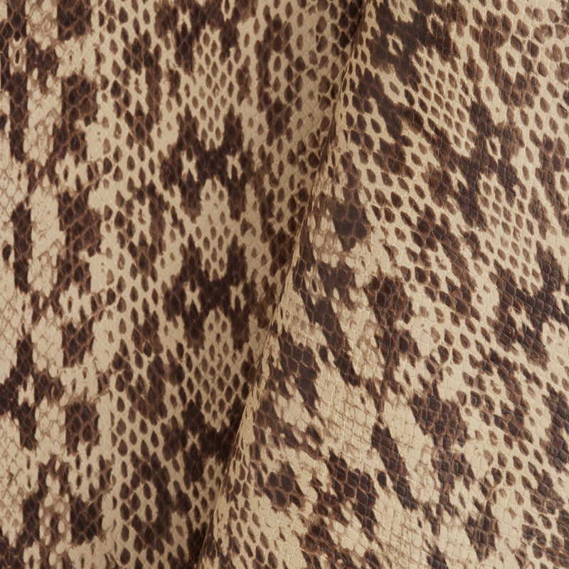 Diseño de piel de serpiente con estampado pequeño
